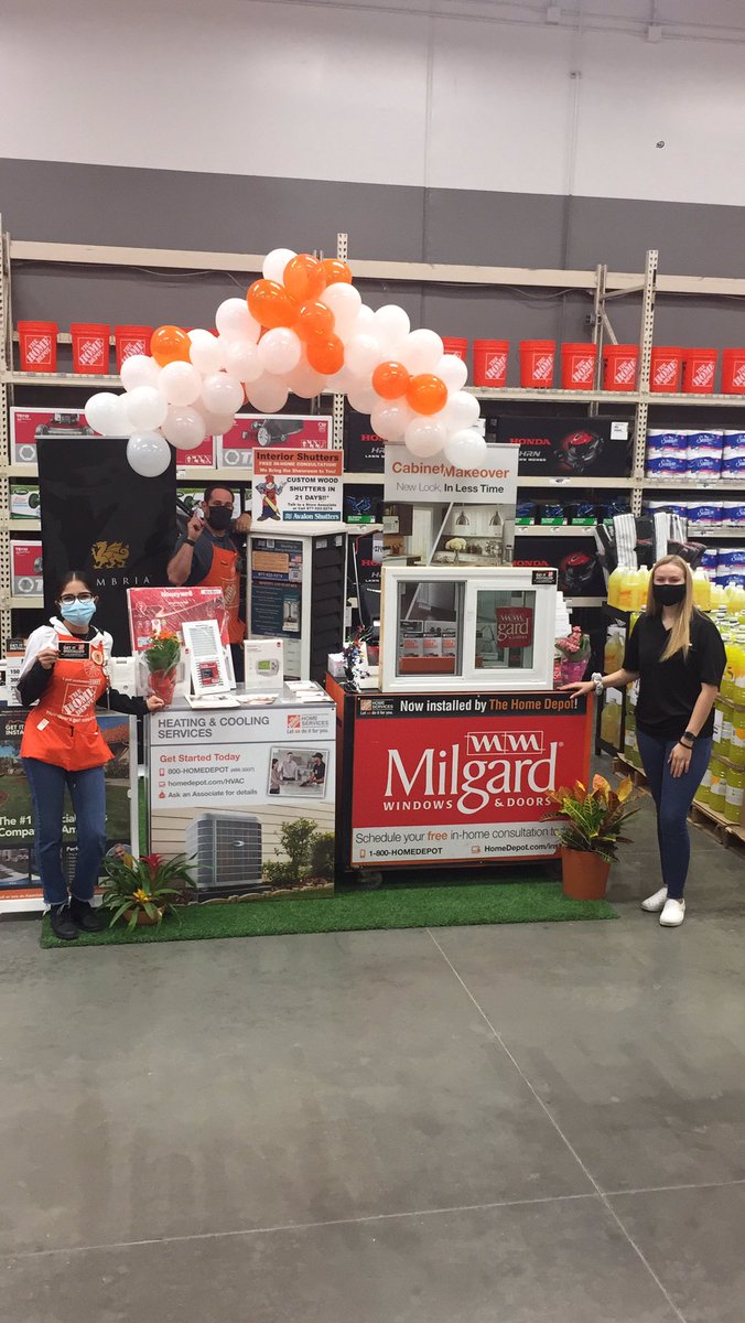 Team #1083 Driving Home services throughout the weekend. 
<a href="/NoemiCeja4/">Noemi Ceja</a>, <a href="/VelaSulema/">Sulema Vela</a> @Legaspi6645 <a href="/Hd1083/">1083_HD</a>