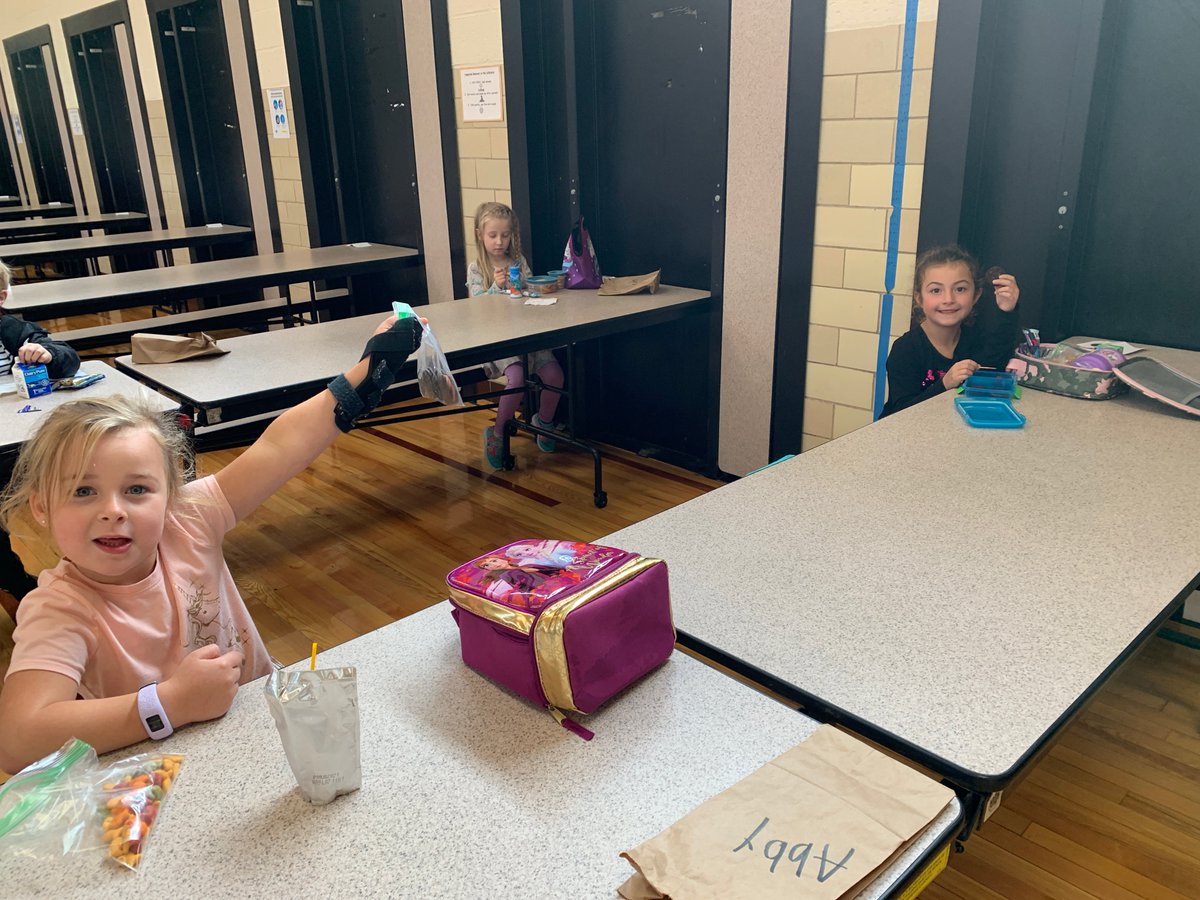 SPS_Partners's tweet photo. This week's Paton Post celebrates educators, students and families, as we embrace the opportunities provided at school and at home. Inviting hope to stay is the message today! https://t.co/Jhzg346gVW #ShrewsburyLearns @SPS_Partners #PatonPride https://t.co/6PRaf9k0BJ