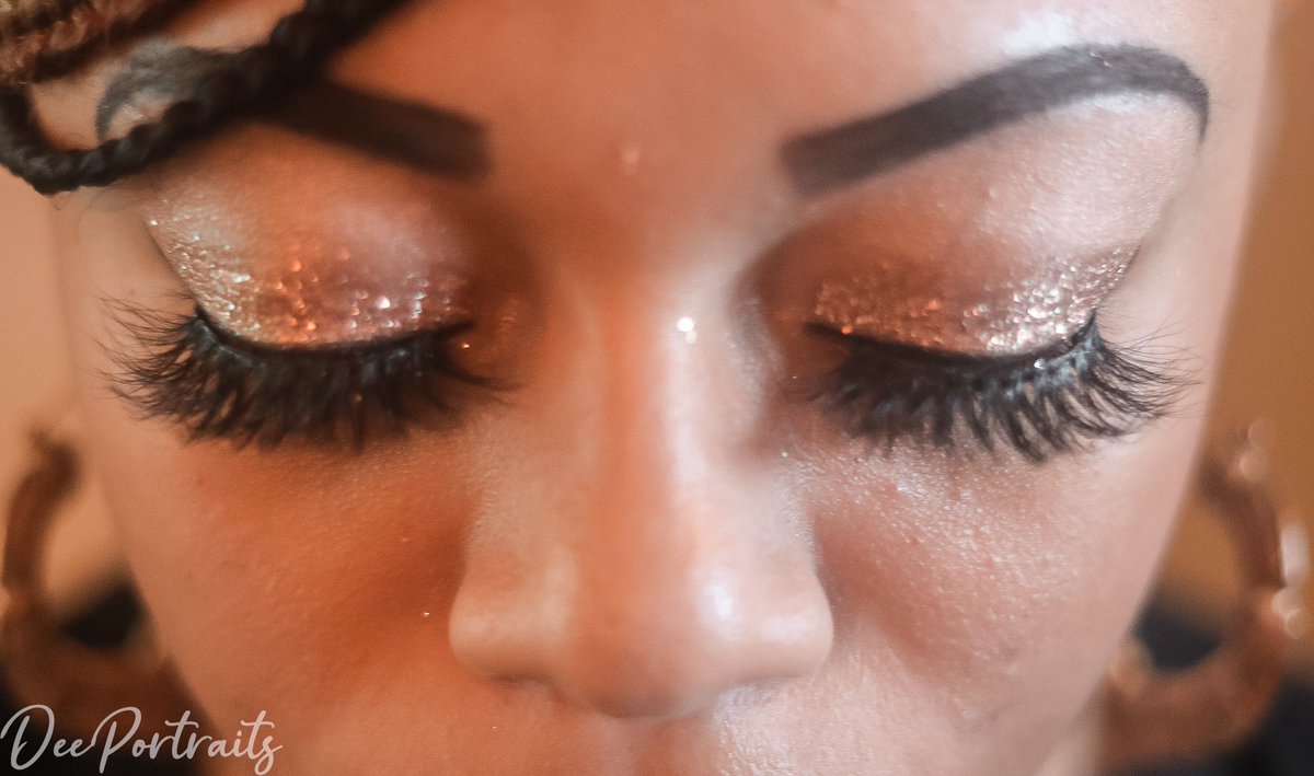 skinneeDee's tweet photo. Lashes from @FineMinks ❤️ 📷 @DeePortraits https://t.co/avWu7kyiDW