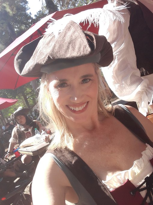 Having fun at pirate weekend Texas Renaissance Festival!!! https://t.co/DvwWkbuYej<a href="/tag/facial"class="tags"><span>#facial</span></a><a href="/tag/blowjob"class="tags"><span>#blowjob</span></a><a href="/tag/cumshot"class="tags"><span>#cumshot</span></a><a href="/tag/cumslut"class="tags"><span>#cumslut</span></a>