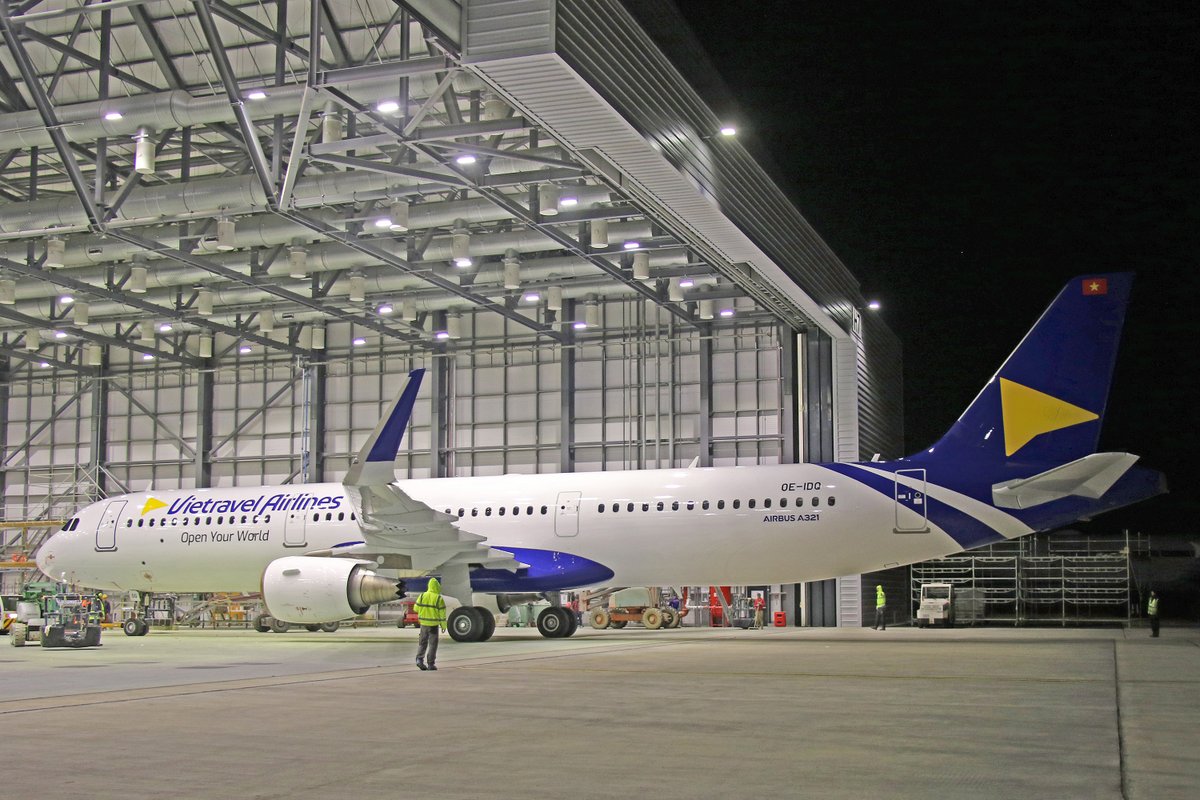 malcolm_nason's tweet photo. Painted by @IAC_Ltd  at @ShannonAirport  for new Vietnamese carrier Vietravel Airlines two A321'S currently registered to @avolon_aero  as OE-IDP &amp; IDQ. #aviation #airlinenews #Aircraft #newairline #aircraftpainting #Vietnam #avgeek #Viettravel https://t.co/ai0yolyZys