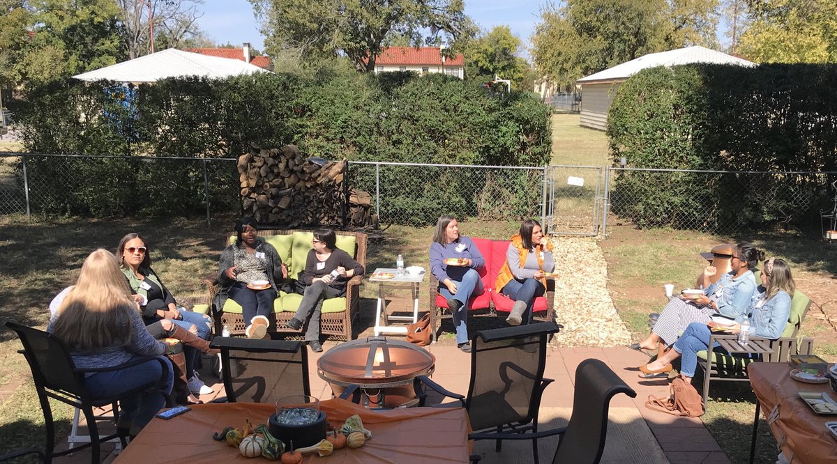 313REDDRAGONS1's tweet photo. How did you spend your Saturday? The Red Dragons spent it Making a Difference in our local community and building Cohesive Teams of Solders and Spouses. @75thFA_BDE @CB_VMI96 @OfficialFtSill @forthood @SecArmy @FORSCOM #TIMS #PeopleFirst #backyardrelaxer #WithoutFear #growtheteam https://t.co/IXl5QkGhUy