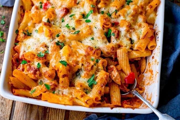 Live in HW or near &amp; can’t afford to feed your kids this half term? We're cooking 
<a href="/stjohnshw/">St Johns Church</a> at tea time 4-6pm Mon-Fri this week and you &amp; your kids are welcome to have a hot meal. DM let us know you are coming or request collection or home delivery. (Covid restrictions apply)