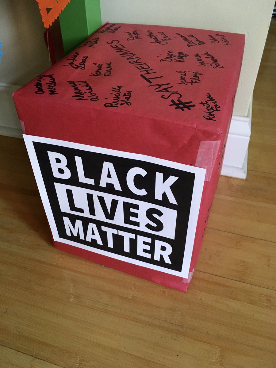 JessicaChen100's tweet photo. My family made an ofrenda for the first time this year! It was a wonderful experience to learn more about the tradition.

In addition to remembering our departed loved ones we also included people who died of COVID-19 and Black lives lost to police violence in 2020. #ofrenda https://t.co/hkNAtAf9Ws