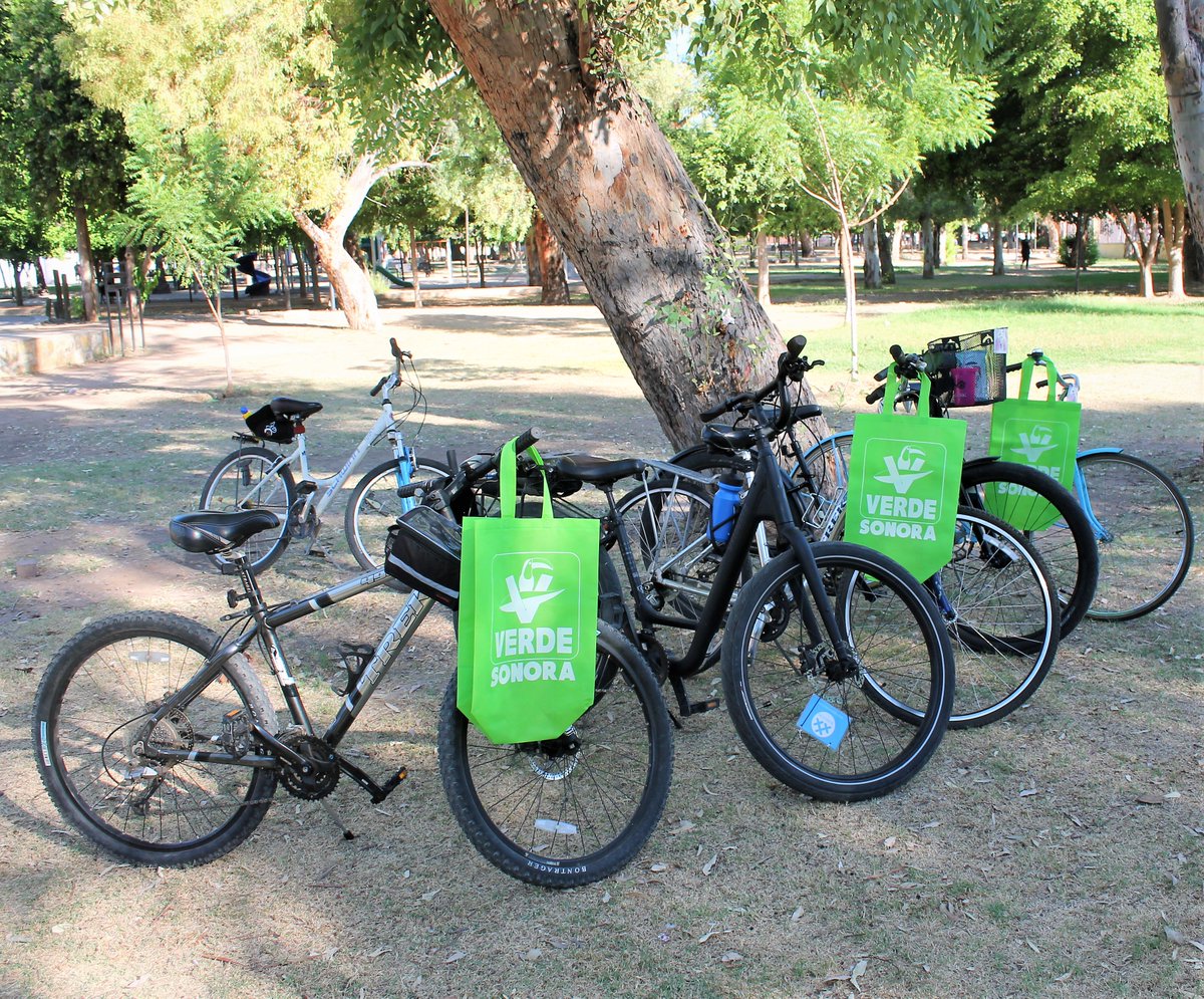 lamange1's tweet photo. #DíaInternacionalContraElCambioClimático procura utilizar la bicicleta cuando te sea posible. Pueden comenzar por ir al trabajo en bici o ir al supermercado, sí se puede y no olvides llevar tu bolsa ecológica reutilizable. ✌️
Gracias por el apoyo para nuestro #BiciPicnic https://t.co/2hRJNVcYhW