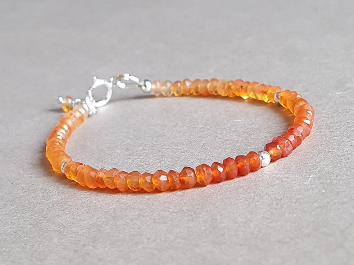 MesterIoana's tweet photo. Such a delicious bracelet with vibrant genuine carnelian rondelles!!!  Check it in my Etsy shop https://t.co/9eBpEqfFSe https://t.co/Lz9RpFvjN4