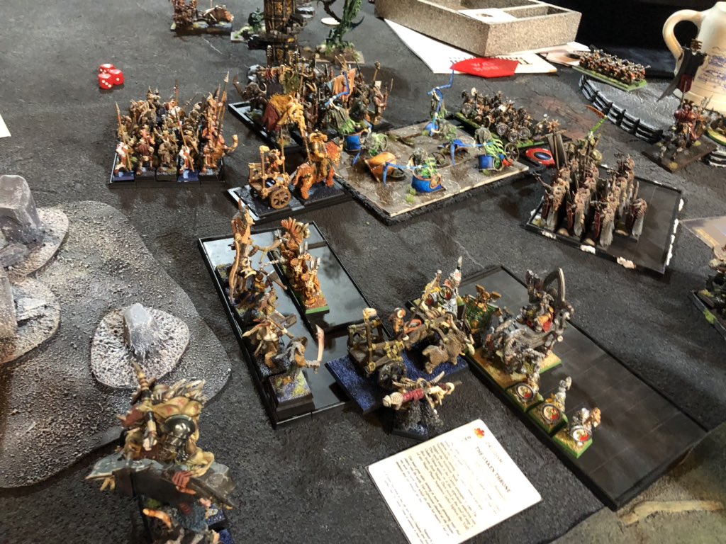 tcpwayne's tweet image. I used to play warhammer then it got stupid. Fuck round bases!