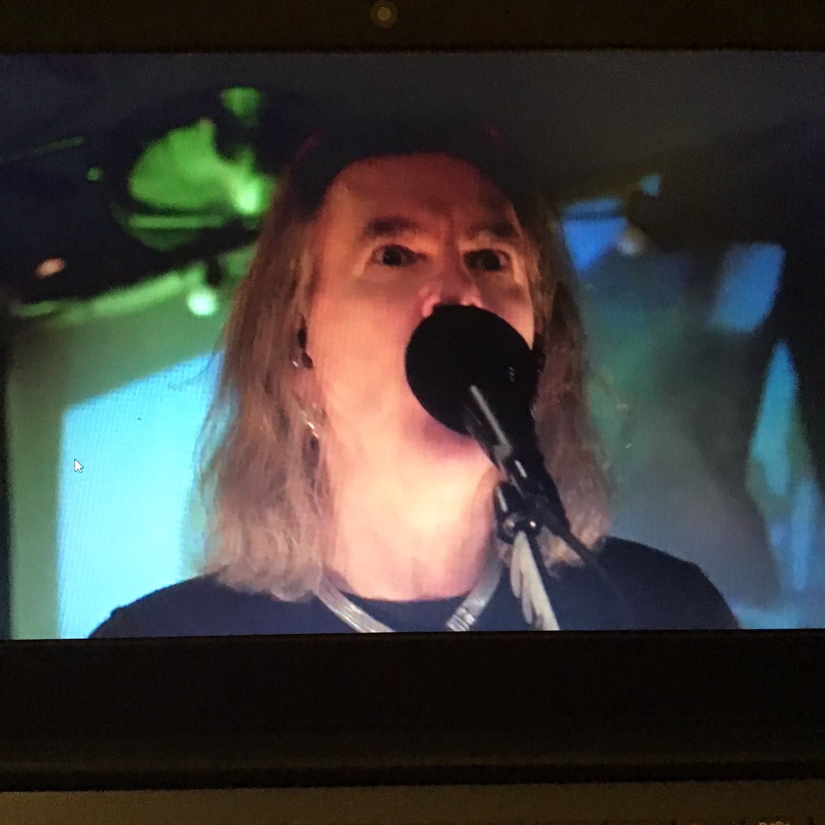 @officialnma 40th anniversary online show is amazing 🖤💚🤍🖤 #40yearsofnma #newmodelarmy