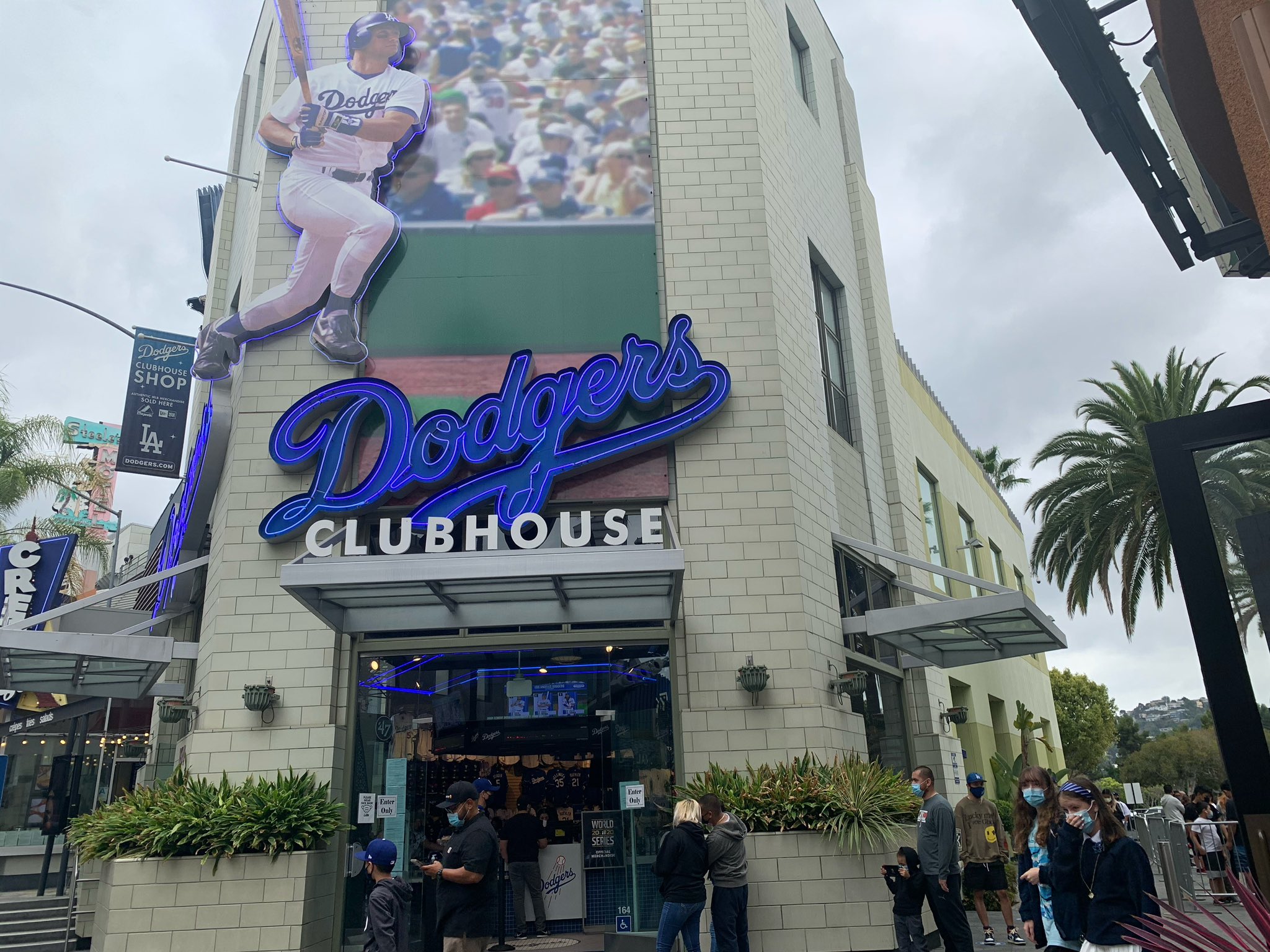 dodgers clubhouse store