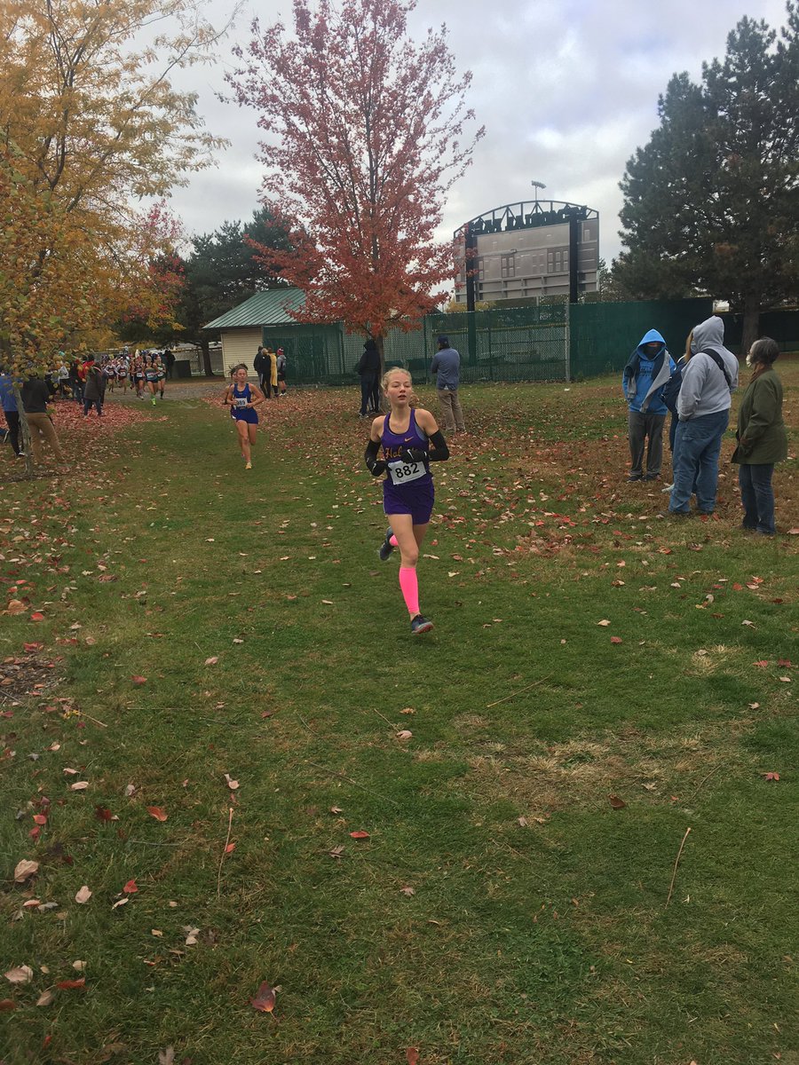 CoachHurst21's tweet photo. 🥈2020 District Runners Up🥈Amazing run Girls!! #HolgateXC #WeRunTogether https://t.co/T1wB533itS
