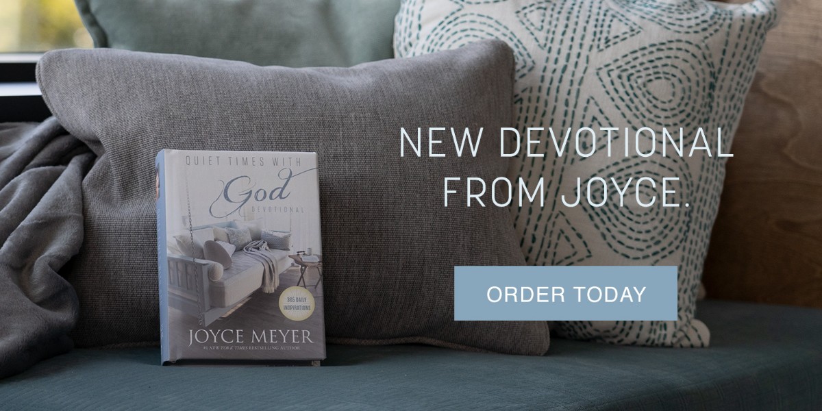 JoyceMeyer's tweet photo. Joyce’s newest devotional will help you slow down and focus on God’s Word. Discover how one quiet moment can transform your day! Order your copy today at https://t.co/9uxQWPTxXy #QuietTimesWithGod #NewDevo https://t.co/zXtfNvbVO2