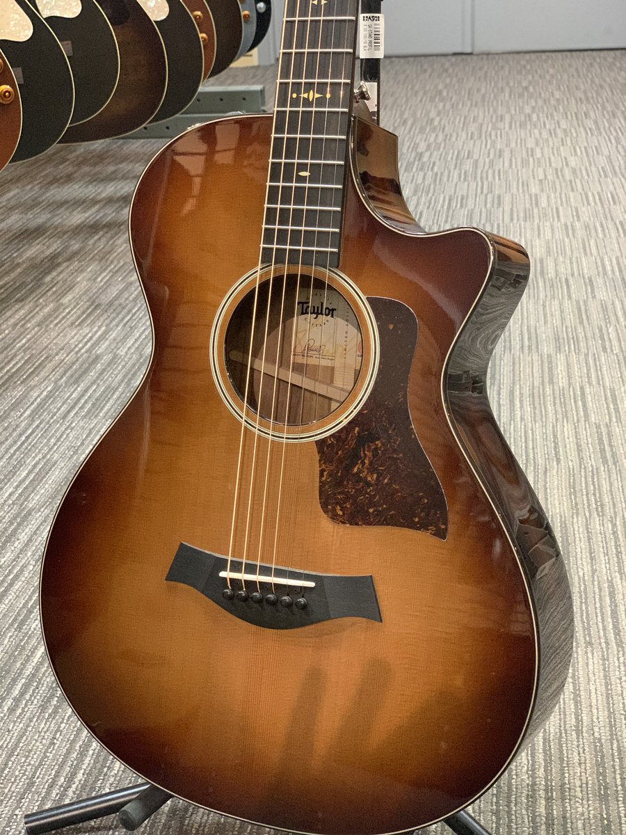 steves_music's tweet photo. Check out this @TaylorGuitars 512ce 12-Fret LTD 🤤 A beautiful combination of Hawaiian Koa and Western red cedar #taylorguitars #acoustic #StevesMusic https://t.co/APplWR41NQ