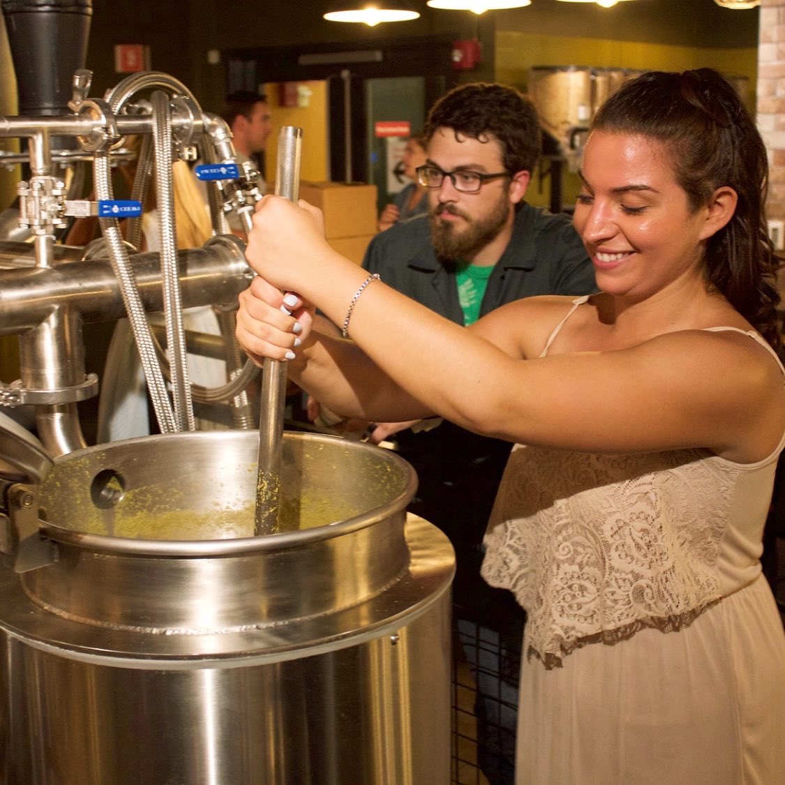 Join us at our Seaport location for our Brew Your Own Beer experience!🍻

If you are looking to have your own custom craft beer for Thanksgiving (complete with your own custom labels!), make sure to schedule your brew by October 31st to guarantee bottling by November 22nd.🦃