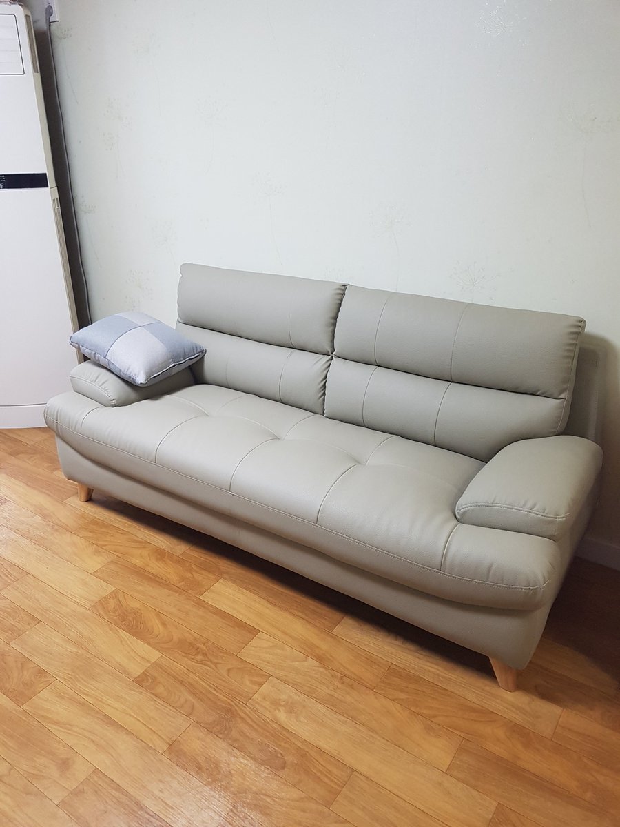 얼마전 동서가구에서 새로 소파를 구매했는데 너무 마음에 들어서 올려 봅니다
#동서가구#바스포르#인테리어#가구