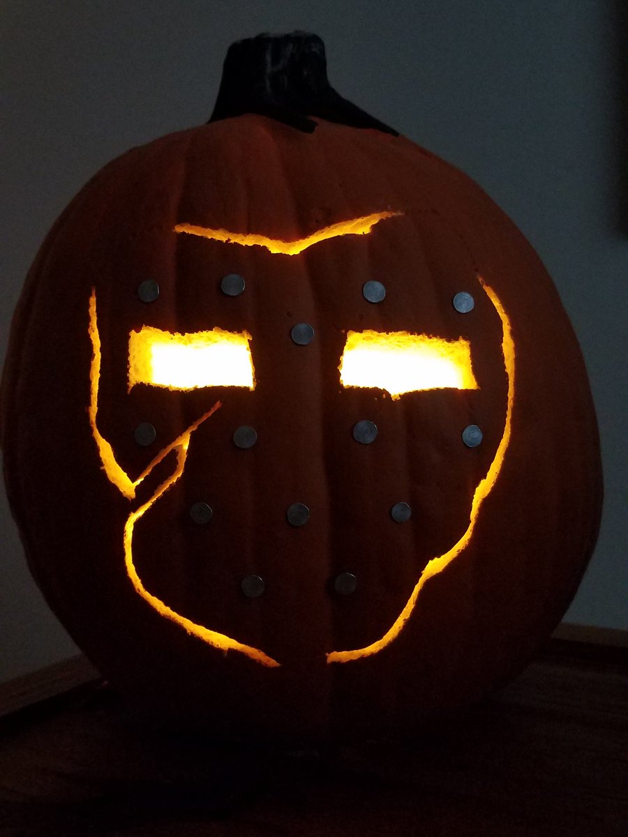 IronfaceStudios's tweet photo. Want to carve your own #IRONFACE Hank-o'-lantern? Here's what you'll need:
๐ช Standard issue butcher knife
๐จ 14 long nails
๐ a festive gourd of some kind
๐ฎโโ๏ธ adult / parental guidance
๐ And this handy carving pattern
Be sure to tag us and share! ๐ช https://t.co/M9jkRqu7sV