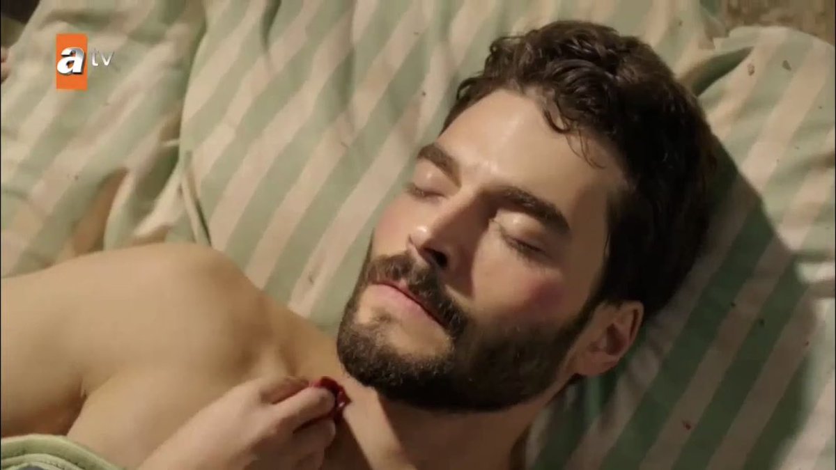 yes sis he looks he was carved by the gods i know  #Hercai  #ReyMir