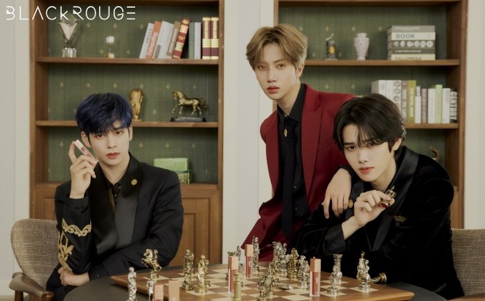 —  #CRAVITY is a 2020 rookie group who be the muse (not only brand ambassador, highly → who inspires to make a product) of 'Black Rouge' Makeup Brand