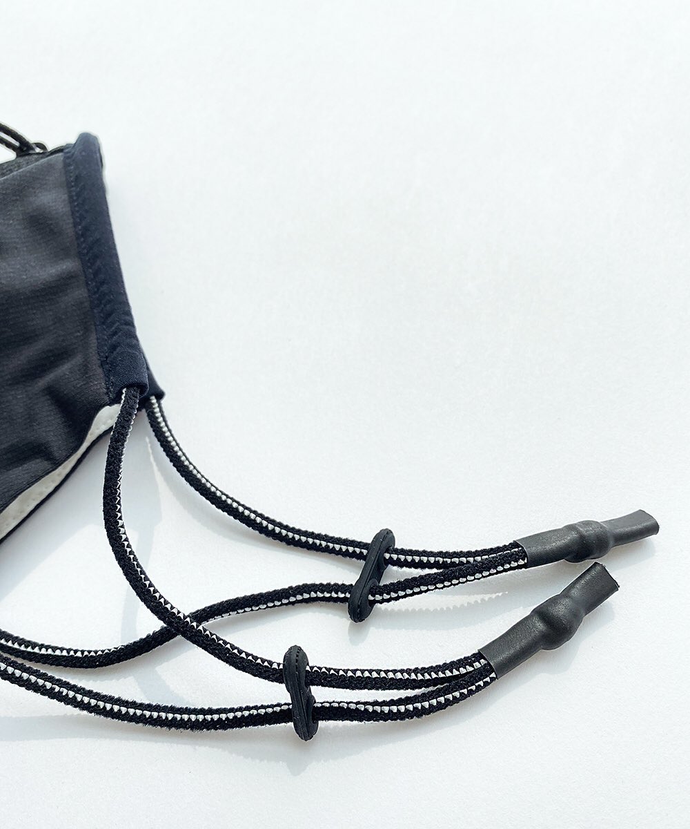 alselect's tweet photo. Anrealage

HOME LOGO  VENTILATION MASK

#alselect #吉祥寺 #中道通り #fashion #contemporaryart  #サカナクション #平手友梨奈  #森永邦彦　#anrealage  #アンリアレイジ  #pfw #装苑　#vogue #fendi  #マスク #医療従事者に感謝 #医師　#看護師 https://t.co/mDfWEJ3Ck6