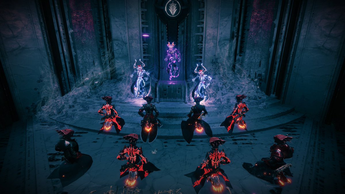 BreezeTheClan's tweet photo. "It will soon be over. One way or another." - Eris Morn #FOTLFashionShow @Bungie @DestinyTheGame https://t.co/SByP2uDxkw