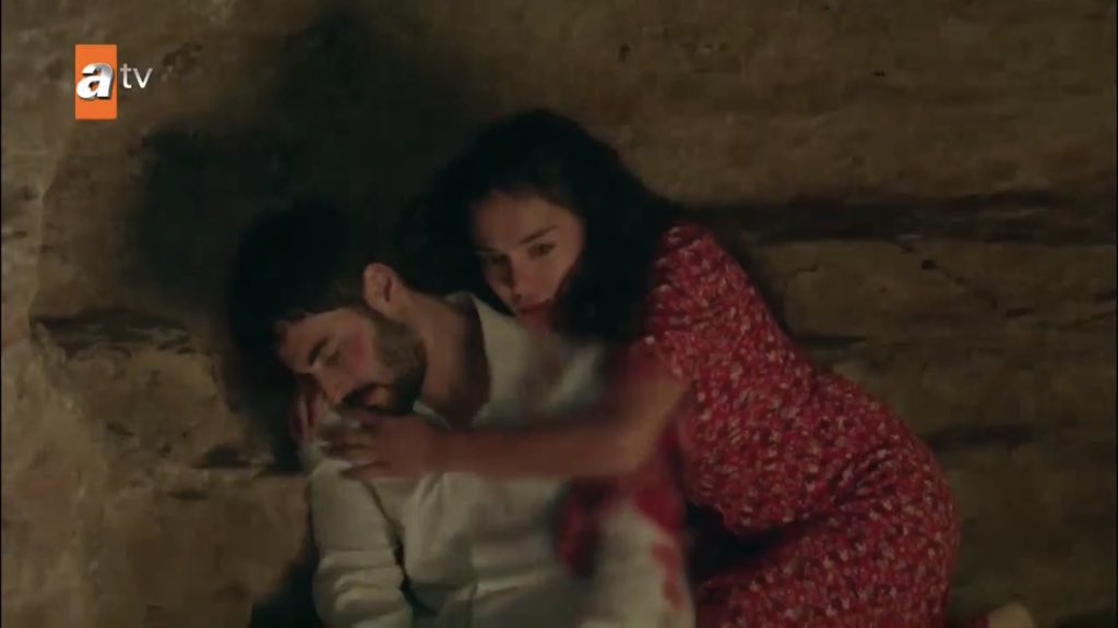 please look at the way she’s hugging him it’s like she’s saying “don’t worry i’m here i’ll protect you nothing bad will happen” but at the same time she’s so tiny... the way she’s so protective of him is beautiful and i’m crying again  #Hercai  #ReyMir