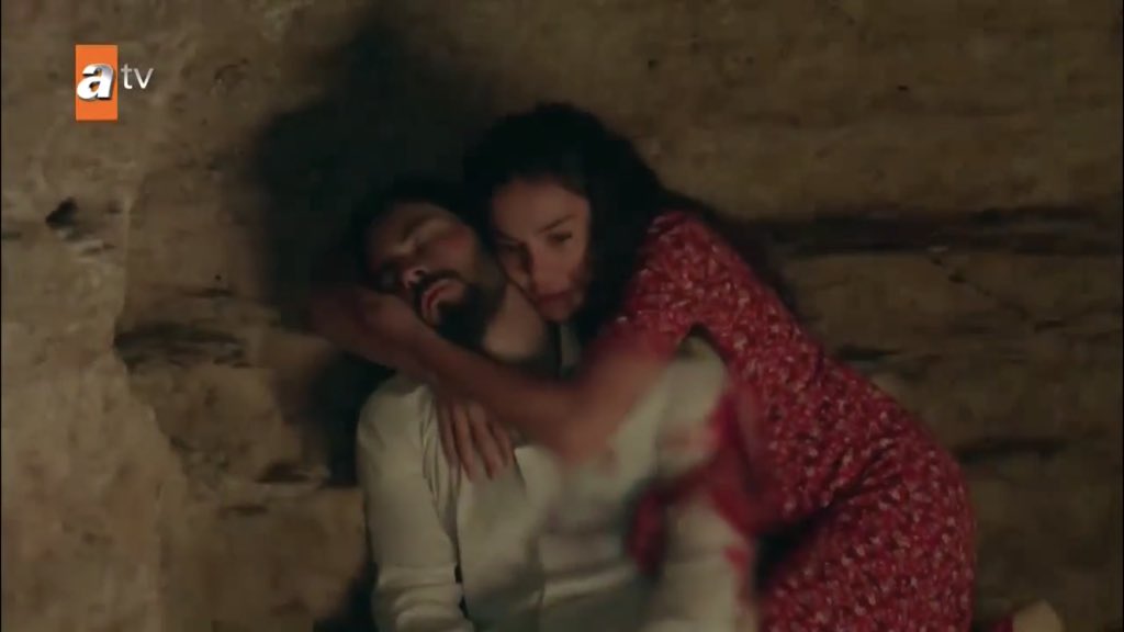 please look at the way she’s hugging him it’s like she’s saying “don’t worry i’m here i’ll protect you nothing bad will happen” but at the same time she’s so tiny... the way she’s so protective of him is beautiful and i’m crying again  #Hercai  #ReyMir