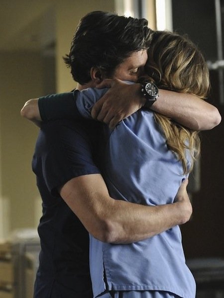 MerDerStand's tweet photo. I hate that DeLuca always tries to compare himself with Derek and his relationship with Meredith to MerDer. Accept it, you can't be compared to a God and to the best relationship ever!! It's no the same, assh*le #derekshepherd #meredithgrey #andrewdeluca #MerDer #GreysAnatomy https://t.co/TBmAuWt0Dr