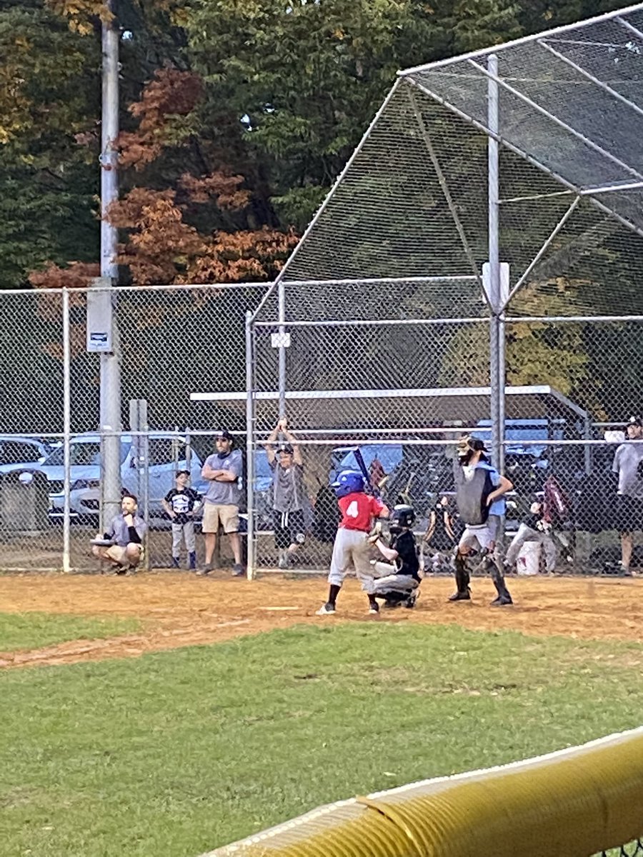 MsMarra213's tweet photo. # 4 has my heart ... I’m not sure if there’s such thing as a baseball aunt .. but I’m his biggest and maybe most embarrassing fan!! 🤣 ❤️❤️😍😍 #baseballaunt https://t.co/KwZW8A2ae6