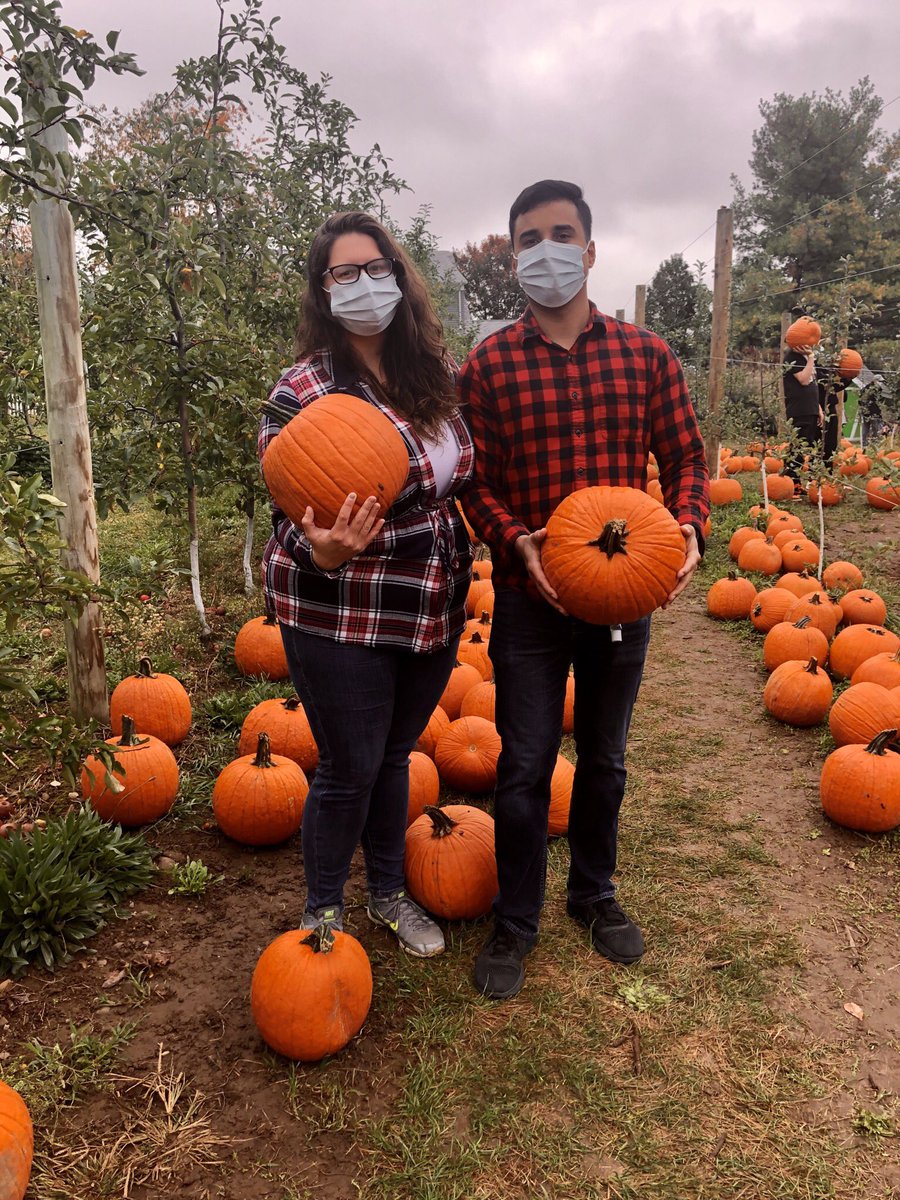 GinaLipere's tweet photo. I picked a pumpkin today at #DemarestFarms. https://t.co/Q18YlkoW2K