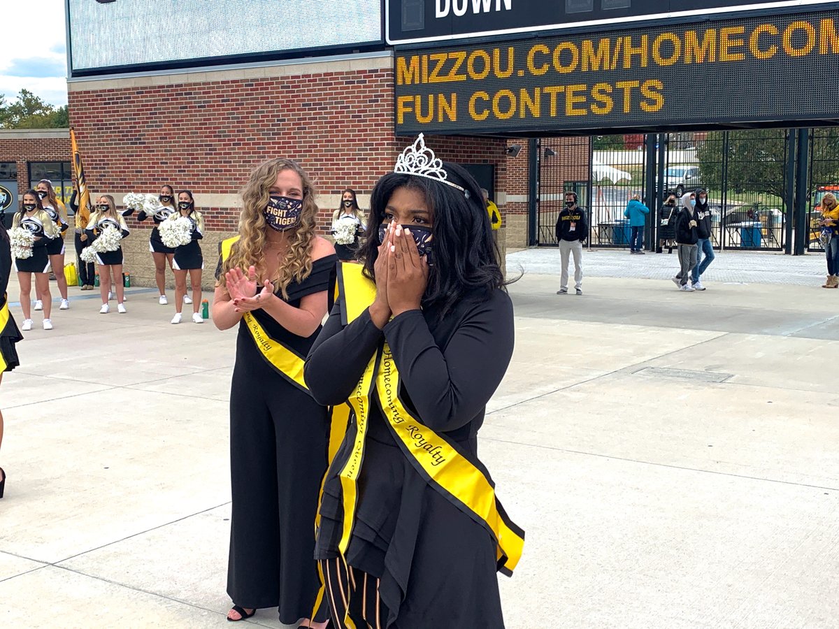 MizzouAlumni's tweet photo. 👑Congratulations, Mizzou Royalty!
Your #MizzouHomecoming 2020 Queen and King are....

🖤💛 Gabrielle Gilmore, Delta Sigma Theta Sorority, Inc
and
🖤💛 Omobude Eke, Alpha Phi Alpha Fraternity, Inc

Our thanks to the 2020 Homecoming Court, for their dedicated service to @Mizzou. https://t.co/wMQ3VBWhKh