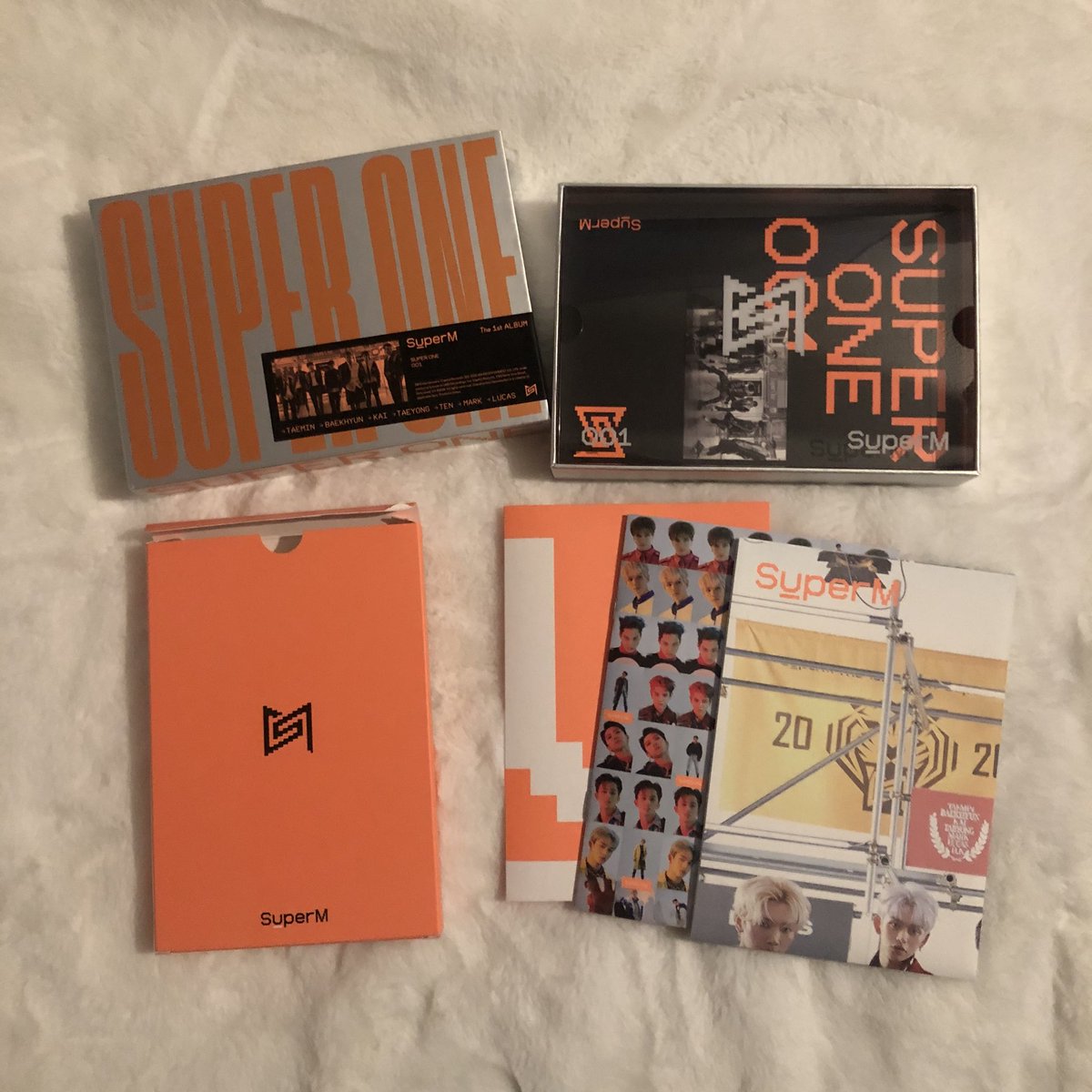 aeritrades's tweet photo. WTS SUPERM SUPER ONE ALBUMS

Have: Album + poster only, Green and Orange versions*
Want: $5 each

*i received outer boxes with a few dents and scratches :(
Please DM if interested or for more pictures!
pls RT? @supermtrade_usa @supermtrade @exotradenct @ncttradesusa https://t.co/oxbgdTf72e