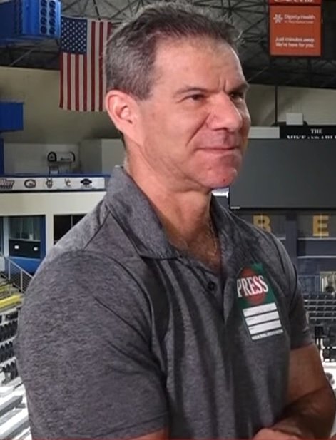 Happy 61st birthday to long time journalist and pro wrestling historian Dave Meltzer. Dave was honored by the CAC in 2017 with the James C. Melby Historian Award. Enjoy your day Sir. https://t.co/Ew7D3XDzpc