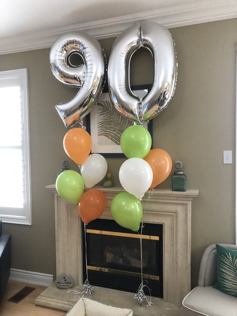 mojorising's tweet photo. Celebrating a milestone birthday. With physical distancing. Covid can’t contain this force of nature. Happy 90th to my mother-in-law Rita Debono! What a milestone! cc @Debonolynda 🎂🎁🎈🎉🍾🥂#HappyBirthday #CheersTo90 https://t.co/VKlZdEBzjn