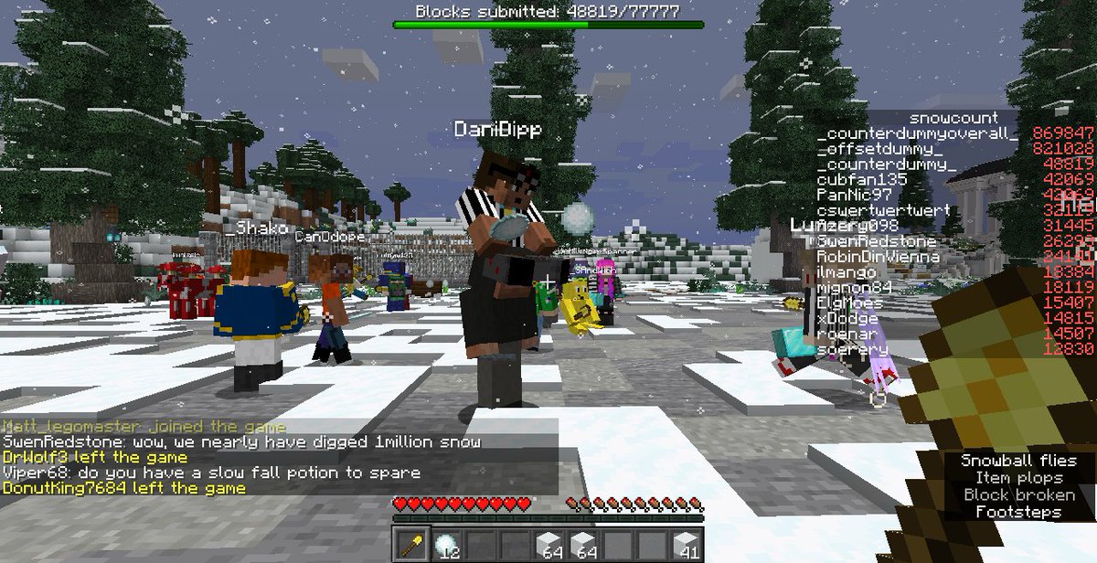 ThatOtherFangrl's tweet photo. So #MinecraftIsDiversity has been INSANE, here's some screenshots to enjoy! https://t.co/qgkhlGjIwR