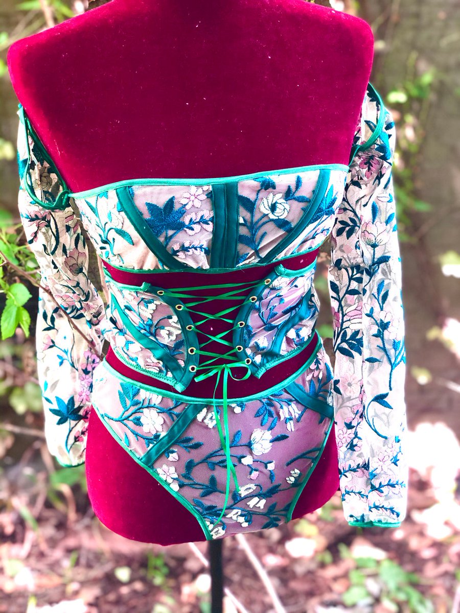 ShopThoughtful's tweet photo. @WERUNAPOL0GETIC for the dreamiest lingerie and loungewear sets 🥰 https://t.co/FQDzBpsATI