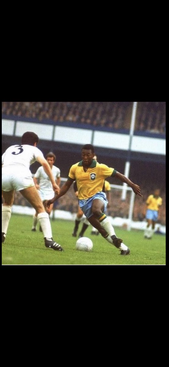 Pele playing at Goodison Park #EFC for Brazil 🇧🇷 World Cup 1966 #Pele80 won 3 World Cups 🏆🏆🏆