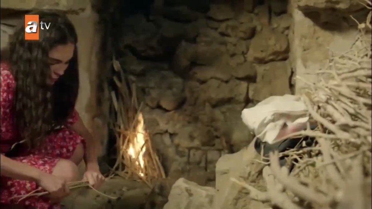 me crying over reyyan unbuckling miran’s belt and making a fire??? more likely than you think  #Hercai  #ReyMir