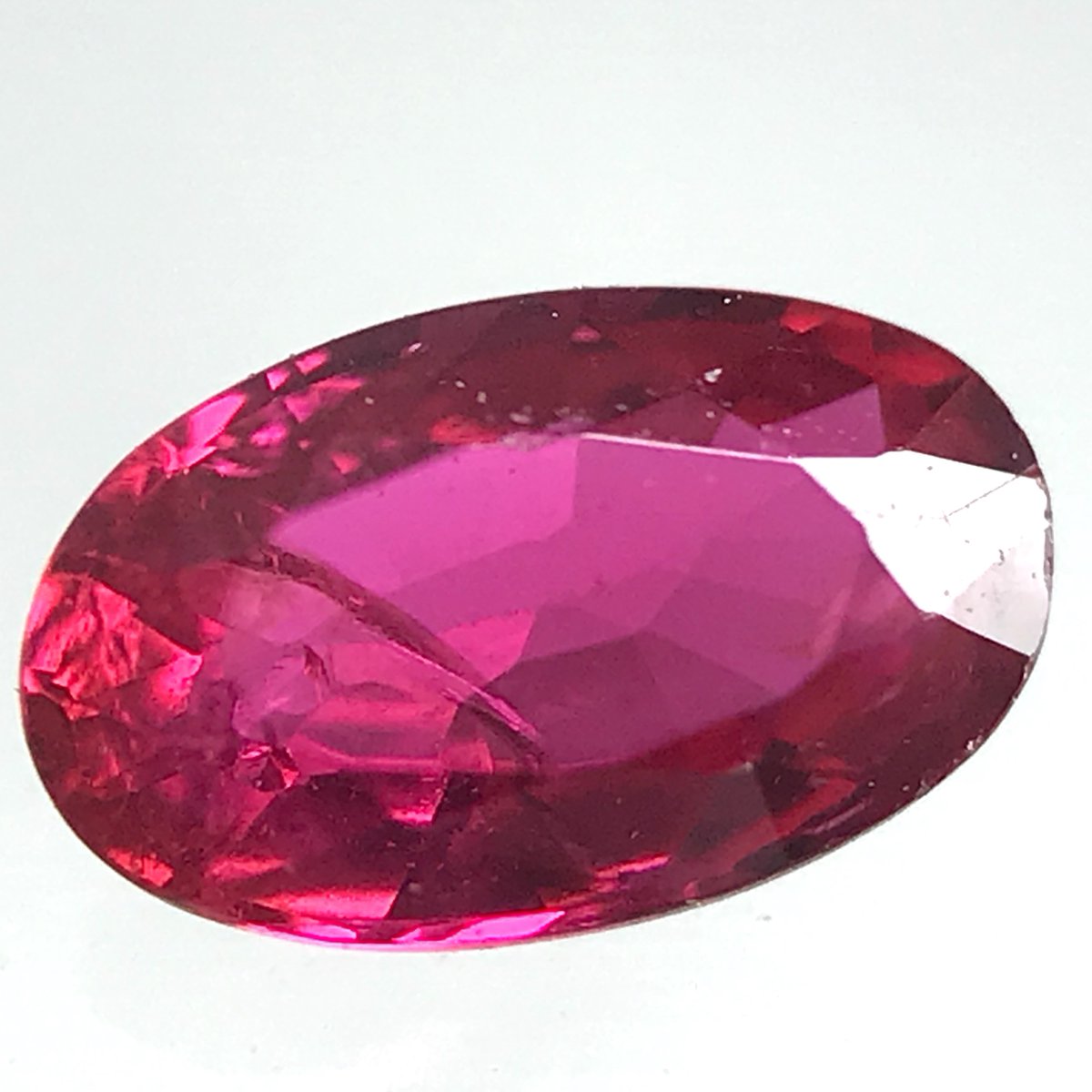 レッドスピネル