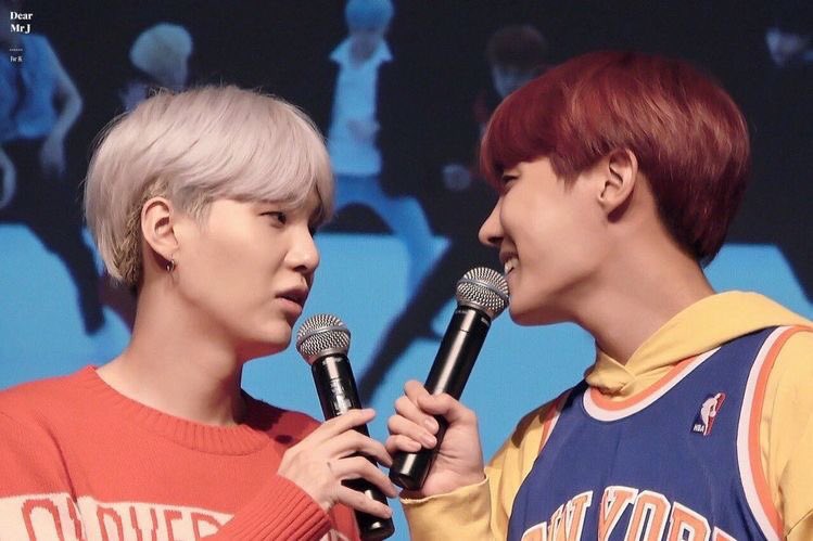 The moment that they're looking at each other as if they were their own world |• a thread #sope