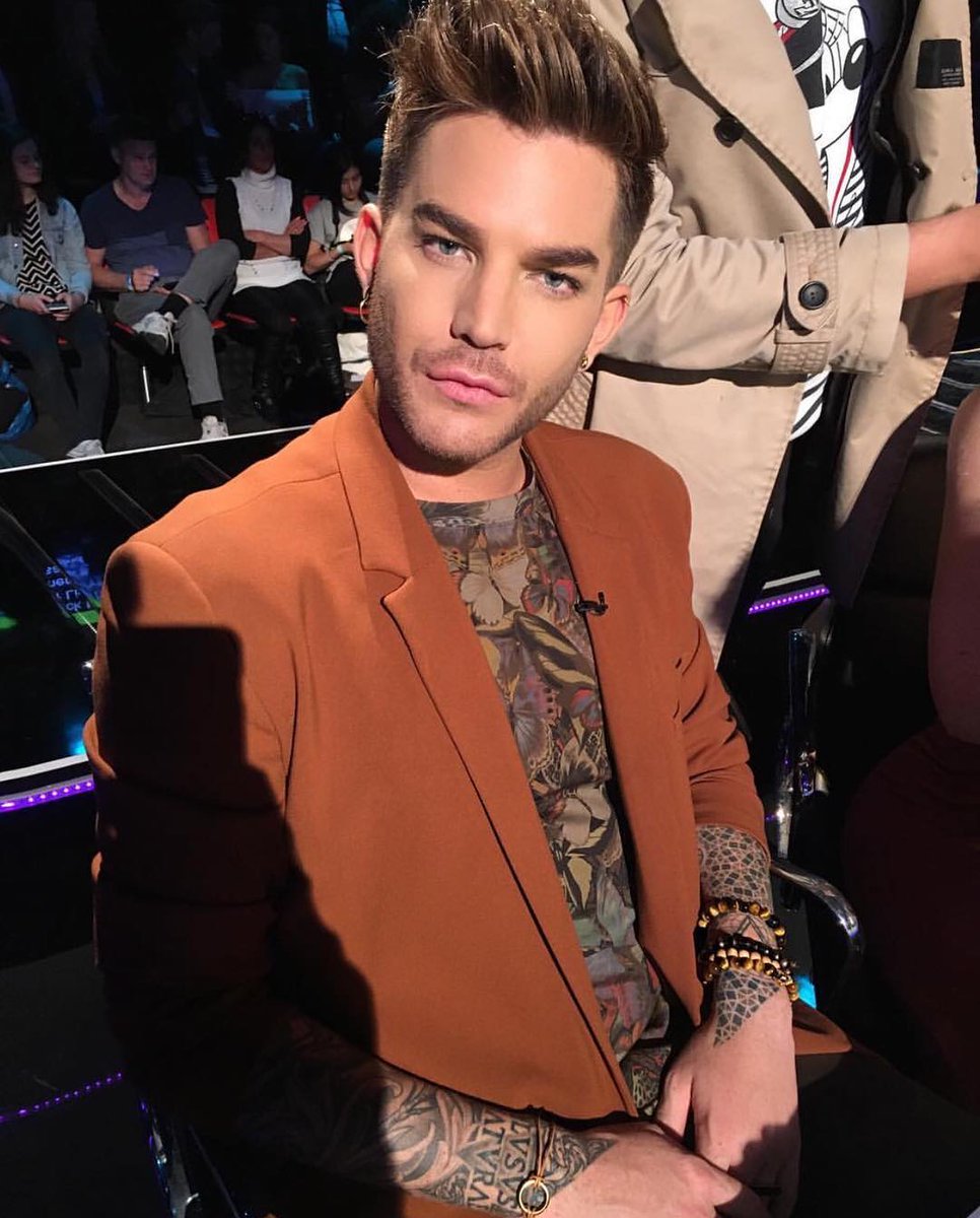 OoftaBop's tweet photo. 🧡 Adam Lambert 4 yrs ago at #Xfactorau October 24, 2016 
@adamlambert IG: "I swear I didn't realize I was making full duck face - shirt: Valentino, coat: TopShop"
https://t.co/NWZH9aBuuI
https://t.co/mQqrFrh74p https://t.co/m0TylPMVd9