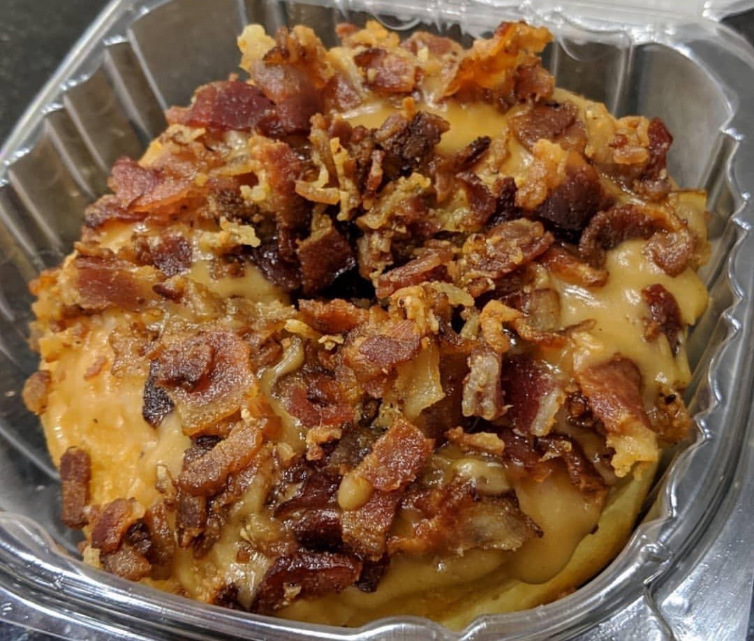 We love BACON try #TheMacon #EatGlazed