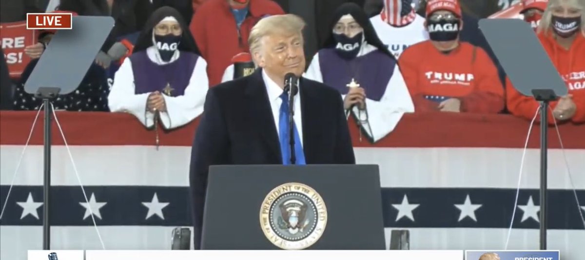 RaymondArroyo's tweet photo. The consecrated bookends at this Trump rally in Ohio are too much! https://t.co/tuswHQwqyG