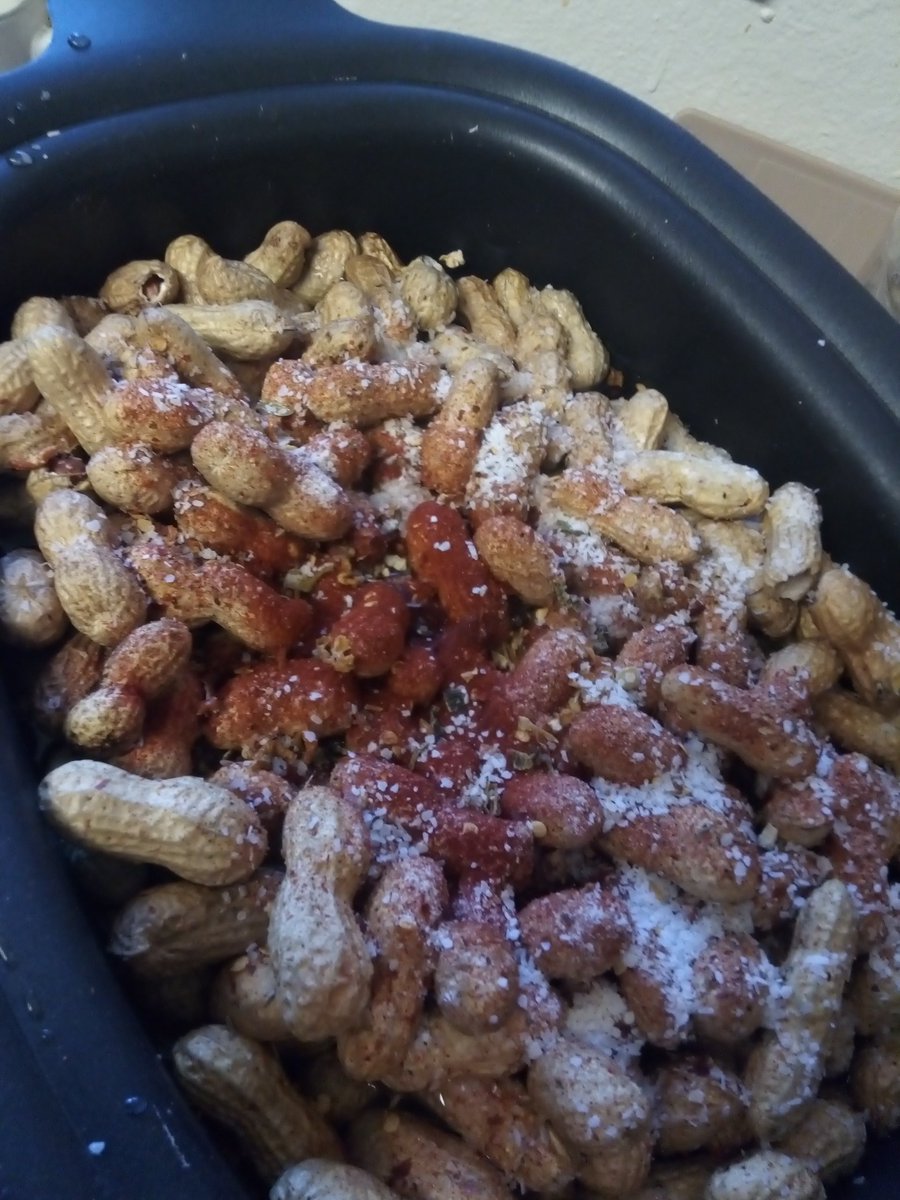 SnafuNo's tweet photo. @Kerr_Cow__ I'm boiling some spicy nuts https://t.co/2WEFP09NQv