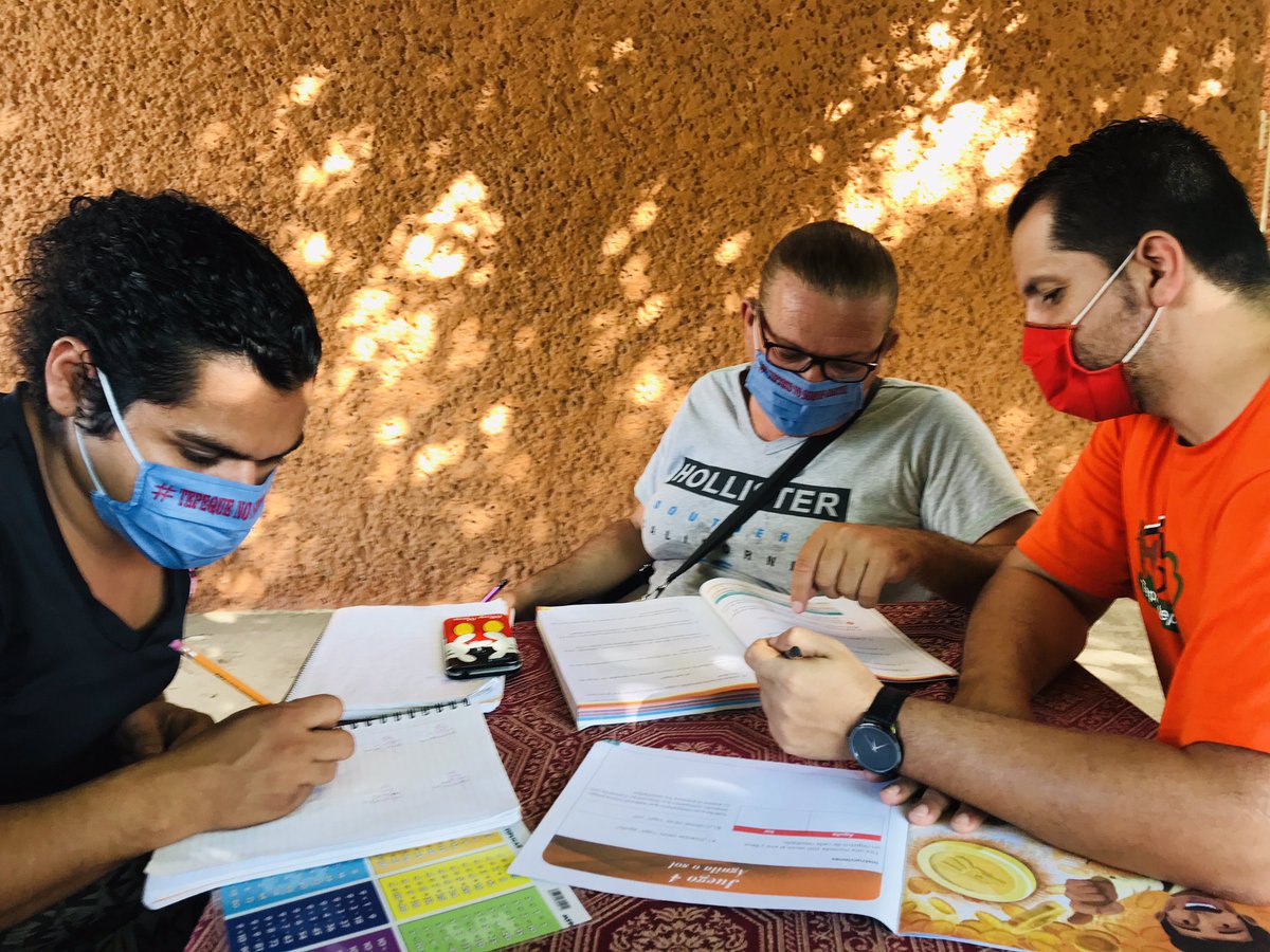 DanielPreciadoS's tweet photo. Ellas desean concluir su primaria abierta y vamos a hacer ese sueño realidad! #YoConEllas SIEMPRE 💪🏽🧡 @SeMujerMich @cmlgbttti https://t.co/Fy3UvfaUMT