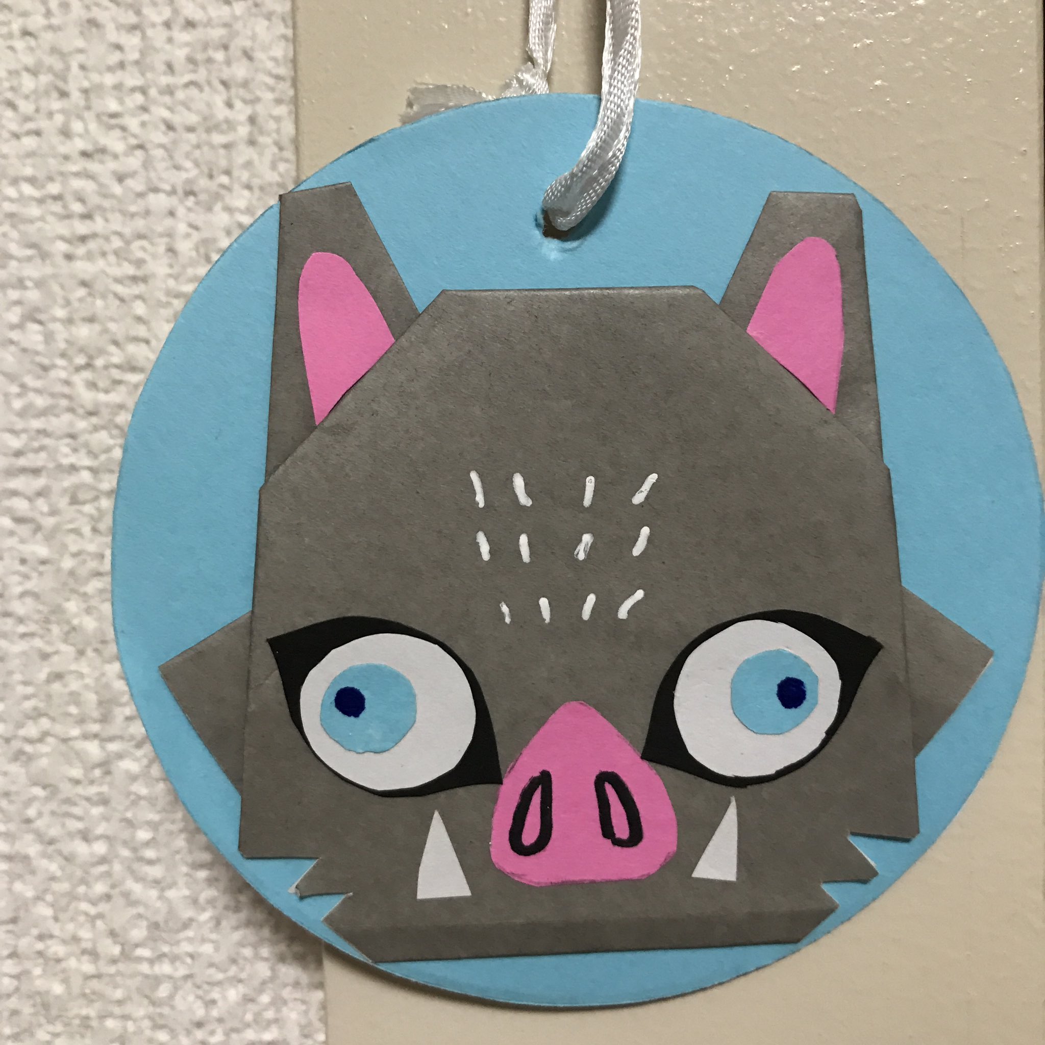 ミカン 最後の保育園の運動会 頑張ったねメダル 燈里が大好きなしのぶさんと 伊之助 もちろんイラストは長女作成なり 折り紙は旦那 私は貼っただけ 笑 胡蝶しのぶ 嘴平伊之助 鬼滅の刃