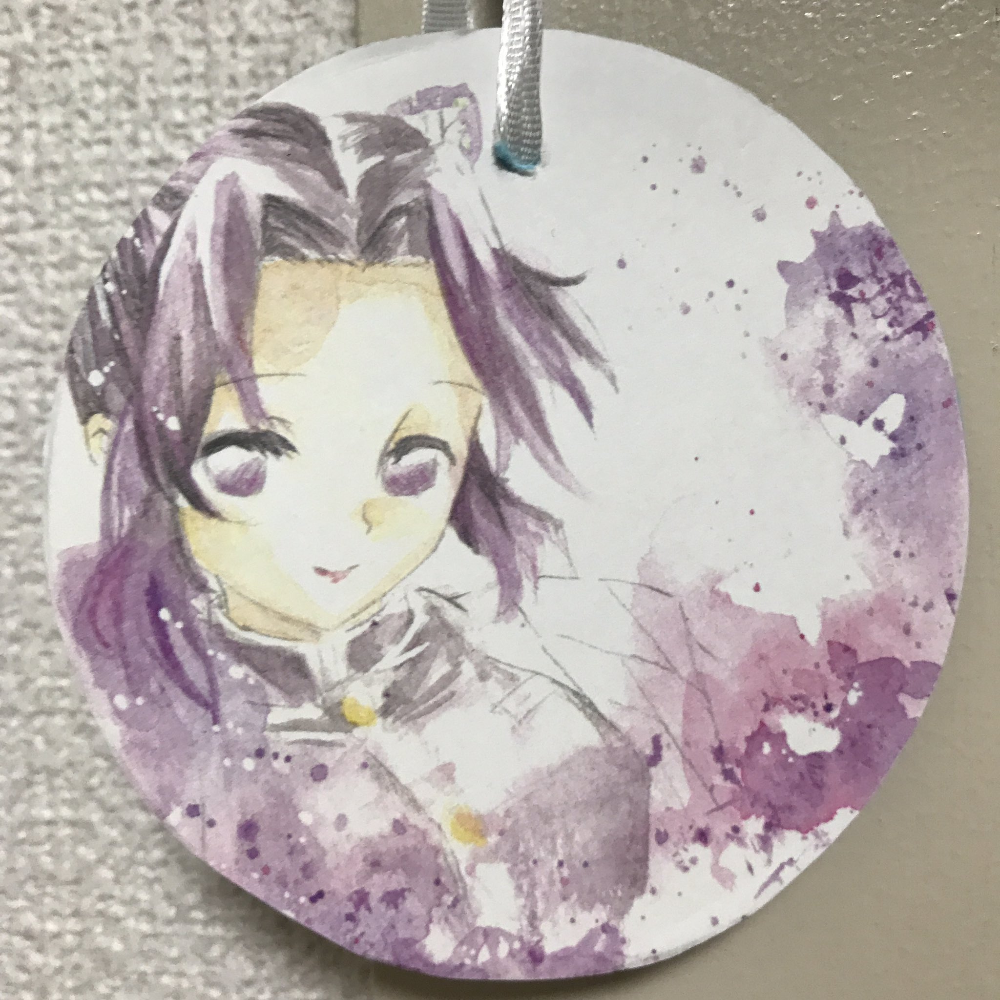 ミカン 最後の保育園の運動会 頑張ったねメダル 燈里が大好きなしのぶさんと 伊之助 もちろんイラストは長女作成なり 折り紙は旦那 私は貼っただけ 笑 胡蝶しのぶ 嘴平伊之助 鬼滅の刃