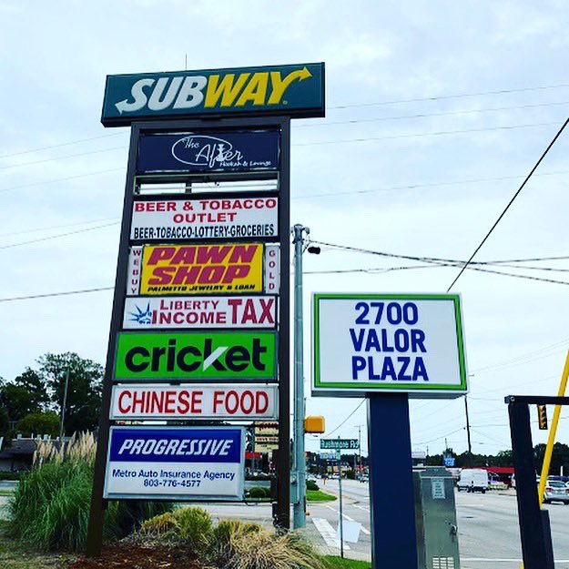 horizon_leasing's tweet photo. Corner Space for lease in Valor plaza Broad River.  

Ideal for Retail, Clothing boutique, Tattoo Shop, Tax Place, Coffee shop, Personal trainer /Gym etc.  Very busy shopping center.  Right by Hwy 20.

Valor Plaza
1431 Rushmore Dr
Columbia, SC 29210

Call Micky at 803-810-0800 https://t.co/bSrTRGtSmH