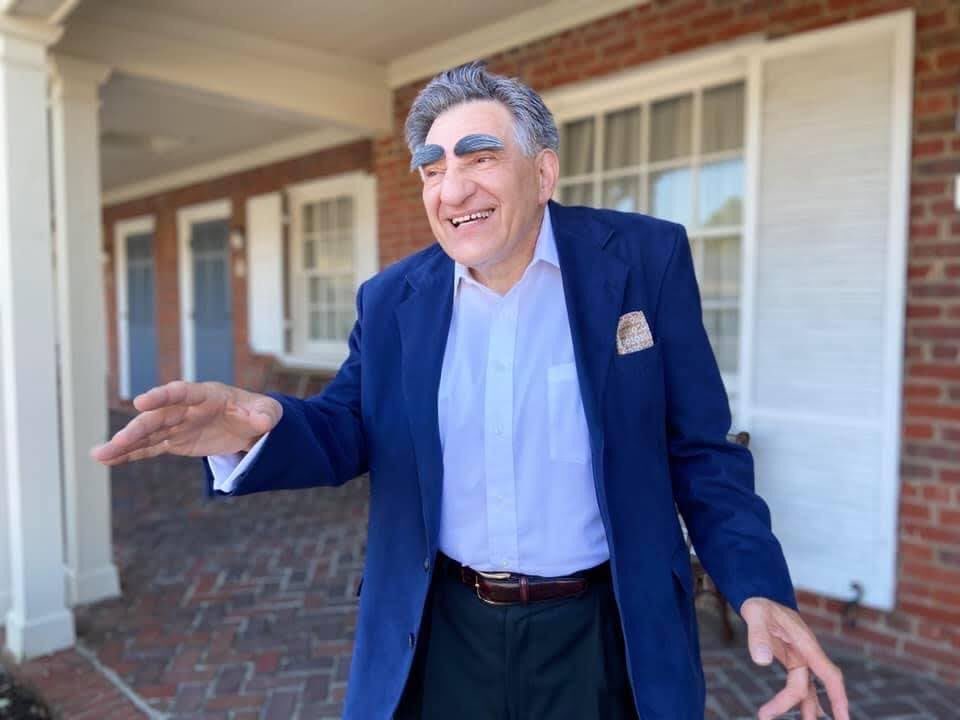 rebeccabear1's tweet photo. @Realeugenelevy We think our dad resembles you so we dressed up our parents as Johnny &amp; Moira! @SchittsCreek https://t.co/RKwlIEiNIC