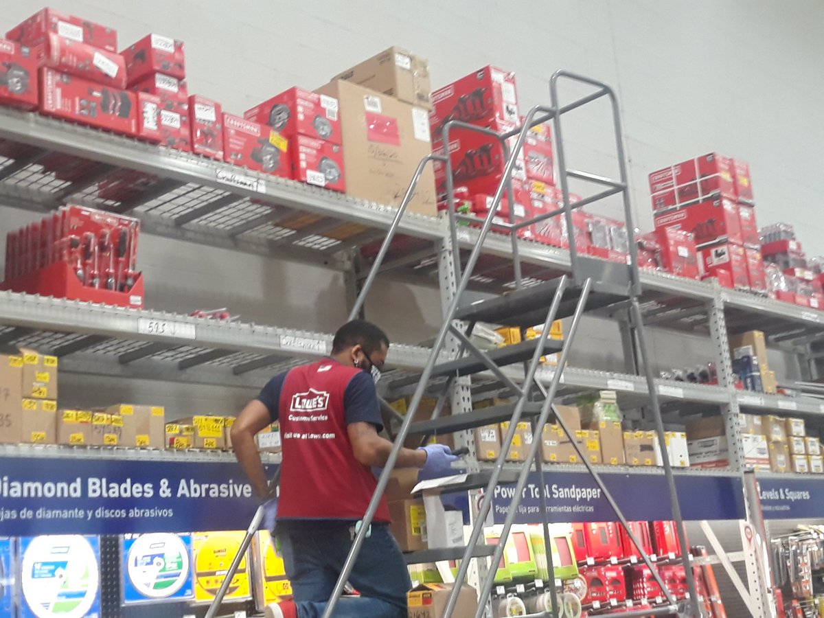 I asked Melvin if he could clear this bay of topstock today. A little later he had three bays clear and an awesome customer compliment. Way to go rockstar!!!! @LauraG813R1 <a href="/BenitoKomadina/">Benito.Komadina@Lowes</a> <a href="/GlennRey10/">Glenn Rey</a> <a href="/BlueBoxR1/">@BlueBoxR1</a>