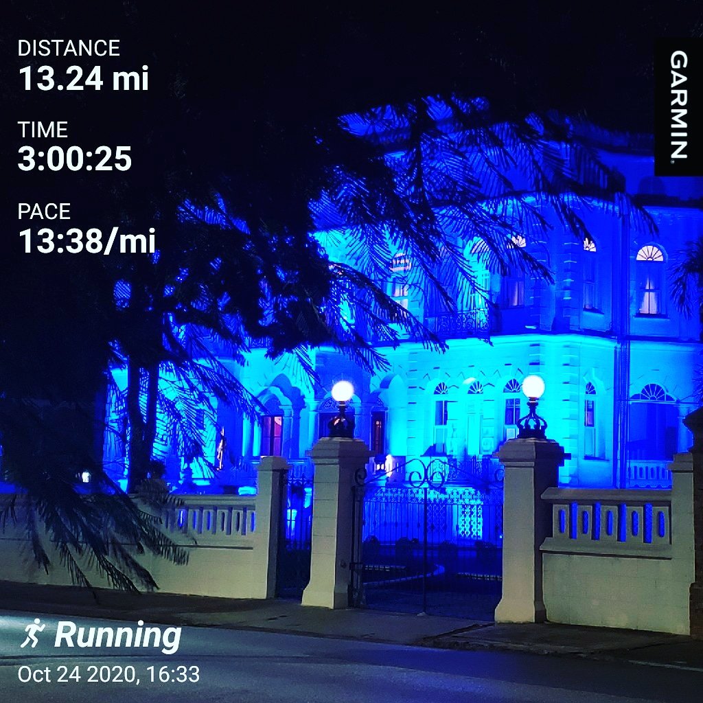 ASanmoogan's tweet photo. #halfmarathon #lovetorunβ€οΈ #sanityrun @Strava @GarminFitness @Nike @onepeloton #bodyparty #whitehall #queensparksavannah #bluelights #UNDay2020 https://t.co/NC2VmpgfT8