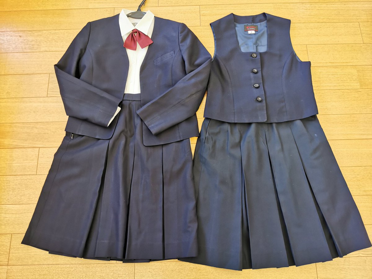 福岡県立城南高校の制服セットを買い取らせて頂きました！赤いリボンに